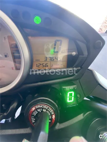 Kawasaki Z 750 – Vista 4