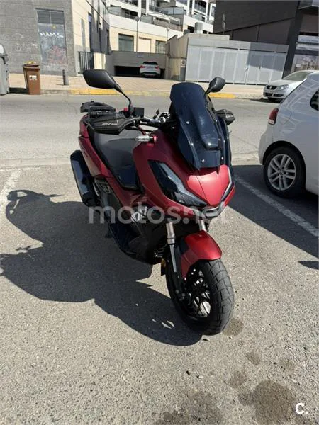 Honda ADV 350 – Vista 2