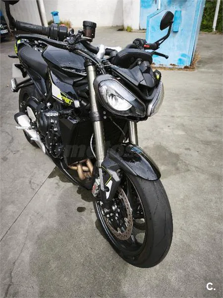 Triumph Street Triple 765 – Vista 2