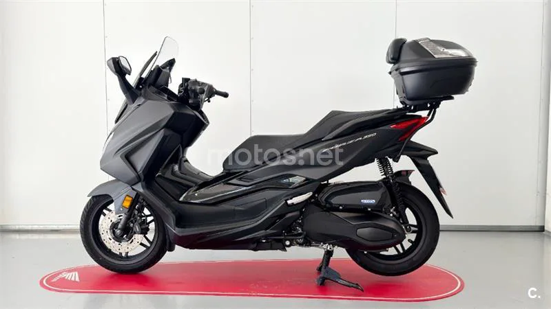 Honda Forza 350 – Vista 4