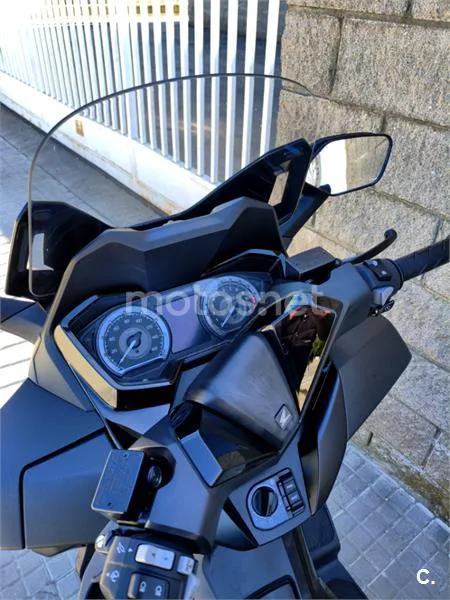 Honda Forza 125 – Vista 6