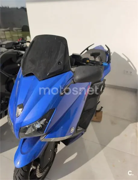 Yamaha TMAX 530 – Vista 3