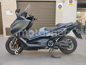 Yamaha TMAX 560 TECH MAX – Vista 4
