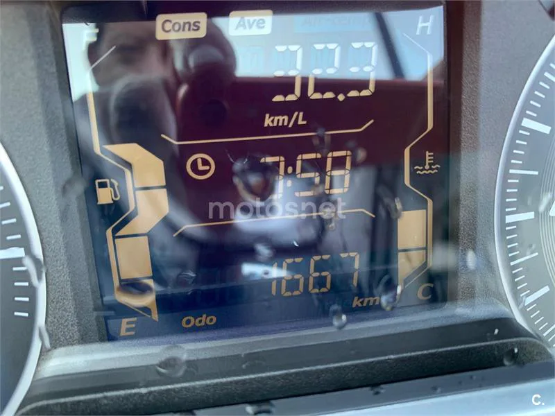 Yamaha XMAX 125 – Vista 11