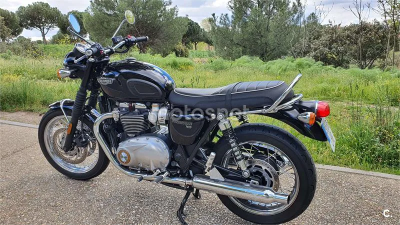 Triumph Bonneville T120 – Vista 3