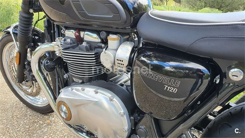 Triumph Bonneville T120 – Vista 4