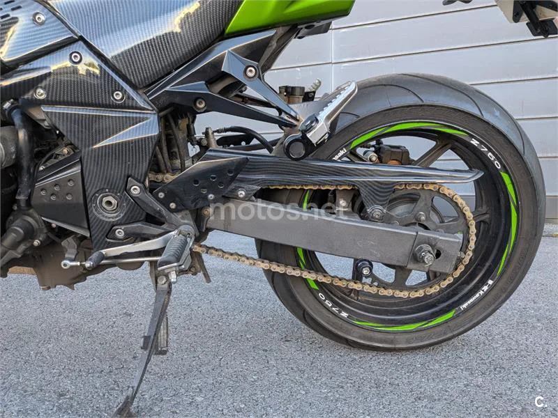 Kawasaki Z 750 – Vista 6