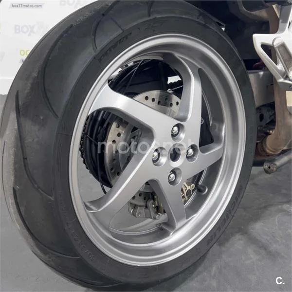 Honda VFR 800 – Vista 11