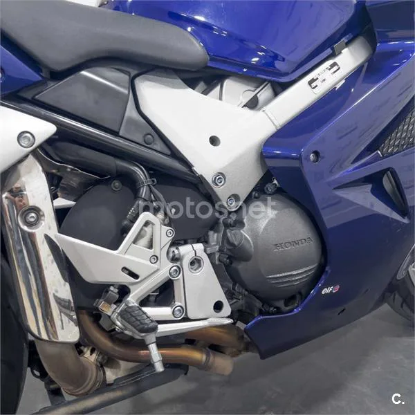 Honda VFR 800 – Vista 20