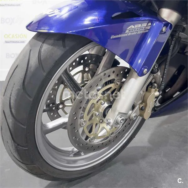 Honda VFR 800 – Vista 23