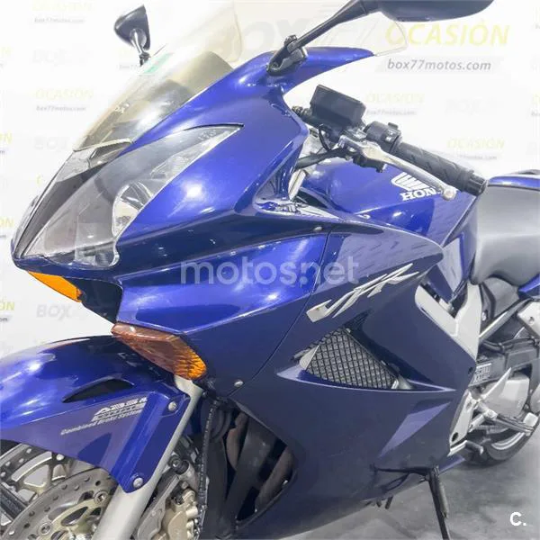 Honda VFR 800 – Vista 24