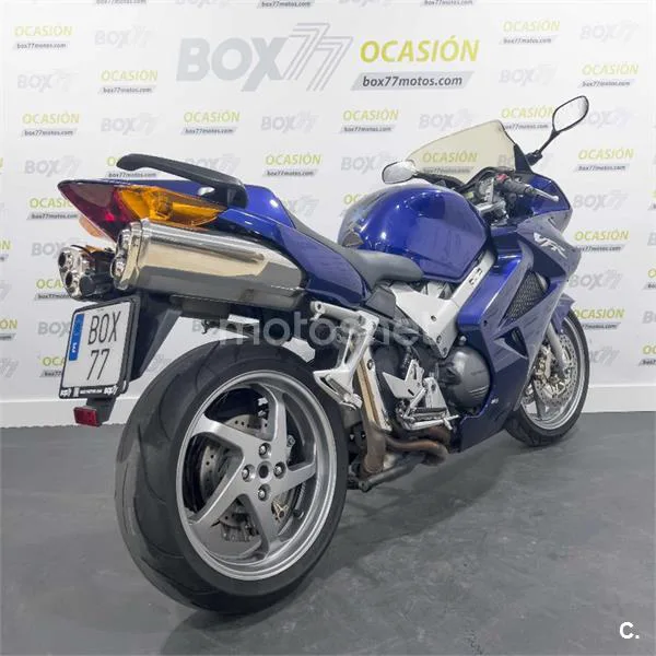 Honda VFR 800 – Vista 5