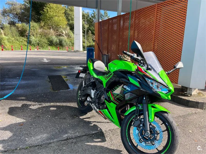 Kawasaki Ninja 650 – Vista 2