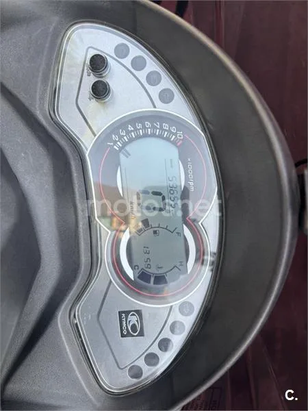 Kymco K-XCT 300i – Vista 2