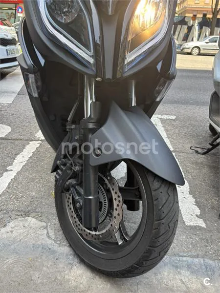 Kymco K-XCT 300i – Vista 3