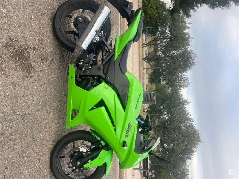 Kawasaki Ninja 250 R – Vista 5