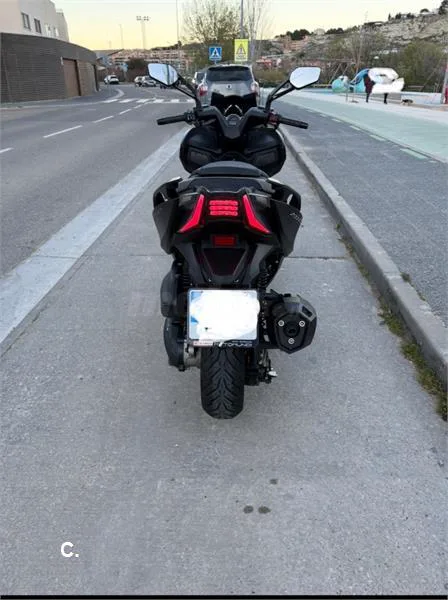 Kymco Xciting S 400 – Vista 3