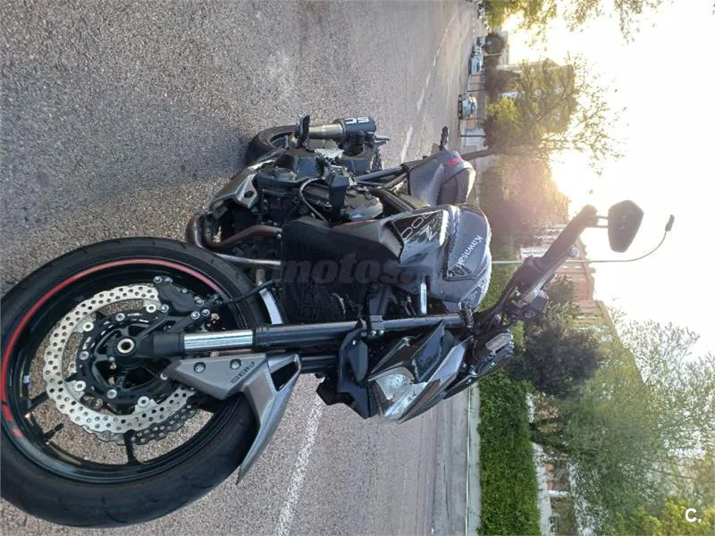 Kawasaki Z 900 – Vista 3