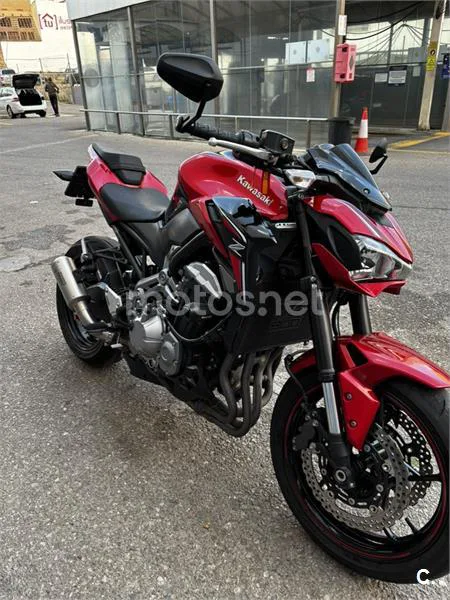 Kawasaki Z 900 – Vista 12