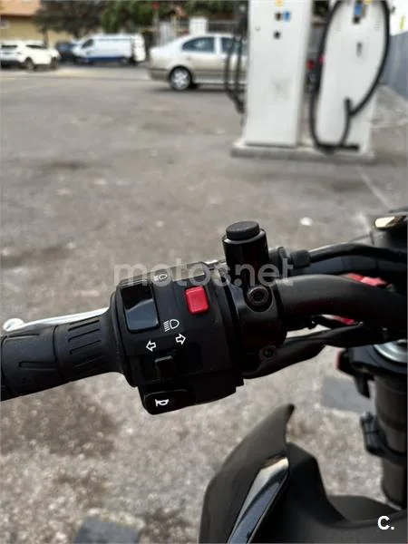 Kawasaki Z 900 – Vista 15