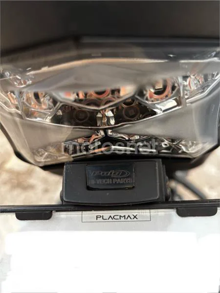 Kawasaki Z 900 – Vista 18