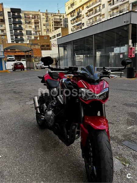 Kawasaki Z 900 – Vista 20