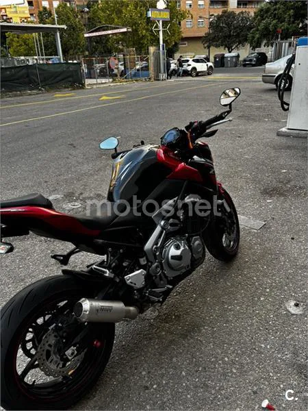 Kawasaki Z 900 – Vista 21