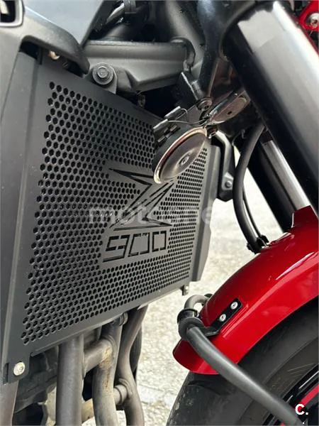 Kawasaki Z 900 – Vista 22