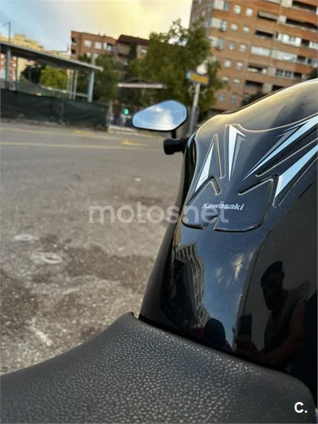 Kawasaki Z 900 – Vista 24