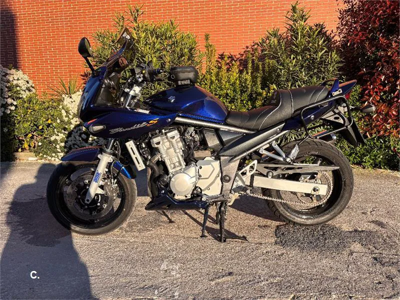 Suzuki Bandit 650 S – Vista 2