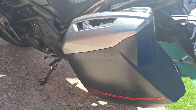 Kawasaki Versys – Vista 11