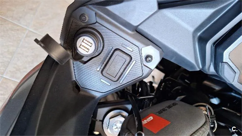 Kawasaki Versys – Vista 7