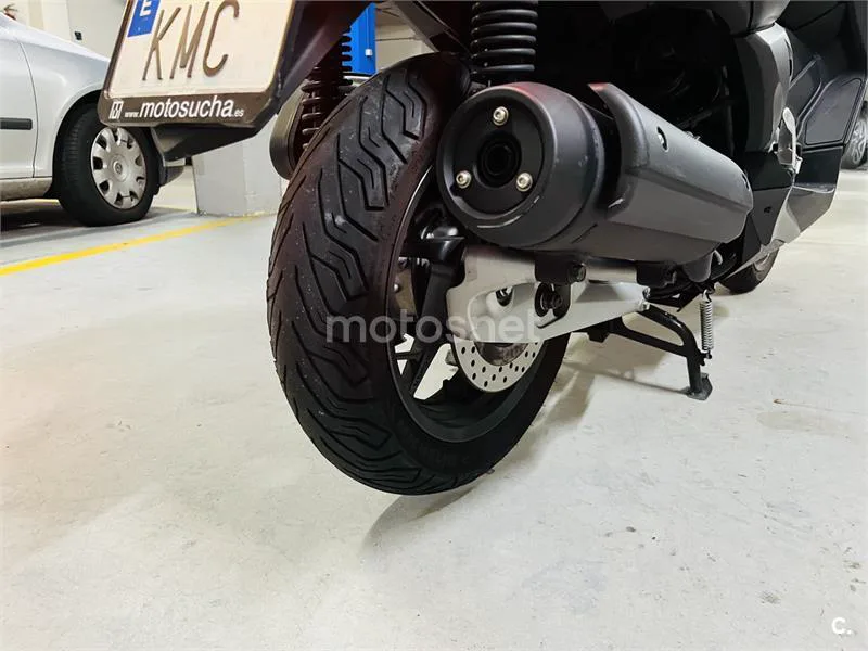 Yamaha XMAX 125 – Vista 6