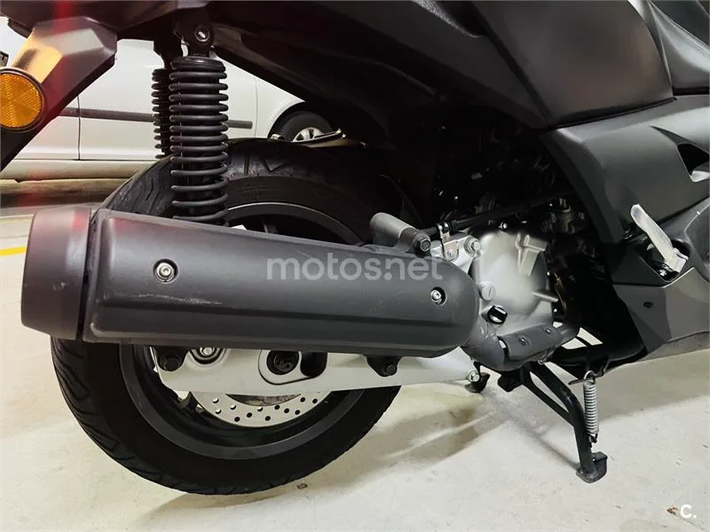 Yamaha XMAX 125 – Vista 7