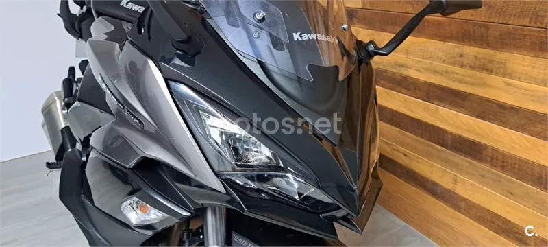 Kawasaki Z 1000 SX – Vista 3