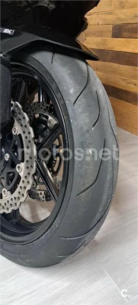 Kawasaki Z 1000 SX – Vista 6