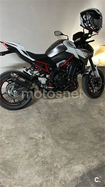 Kawasaki Z 900 – Vista 2