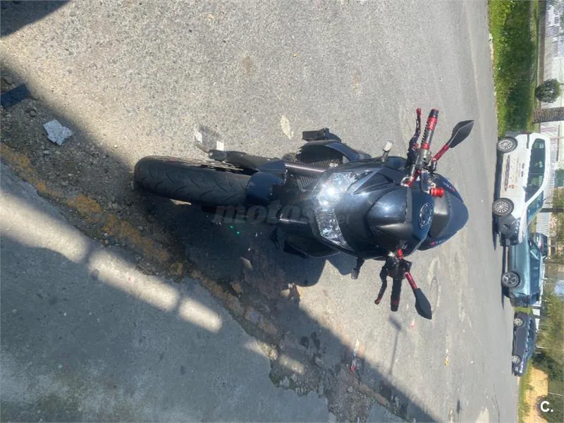 Kawasaki Z 750 – Vista 8