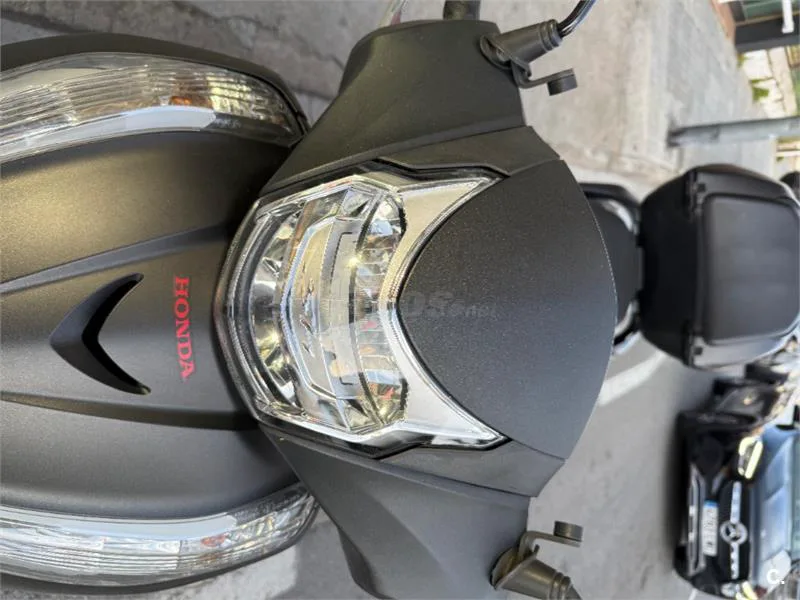 Honda SH 300i ABS – Vista 6