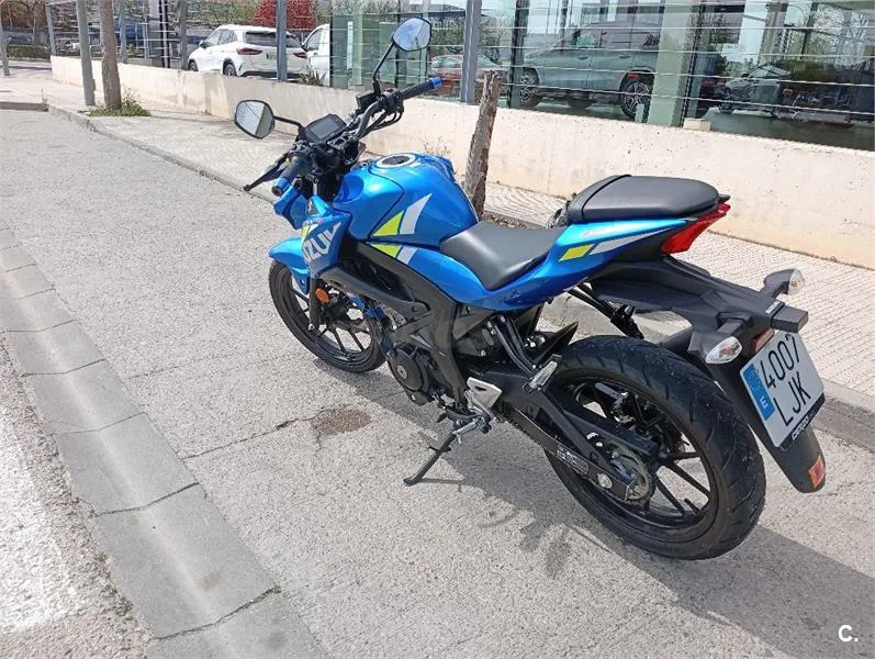 Suzuki GSX-S125 - Vista 4