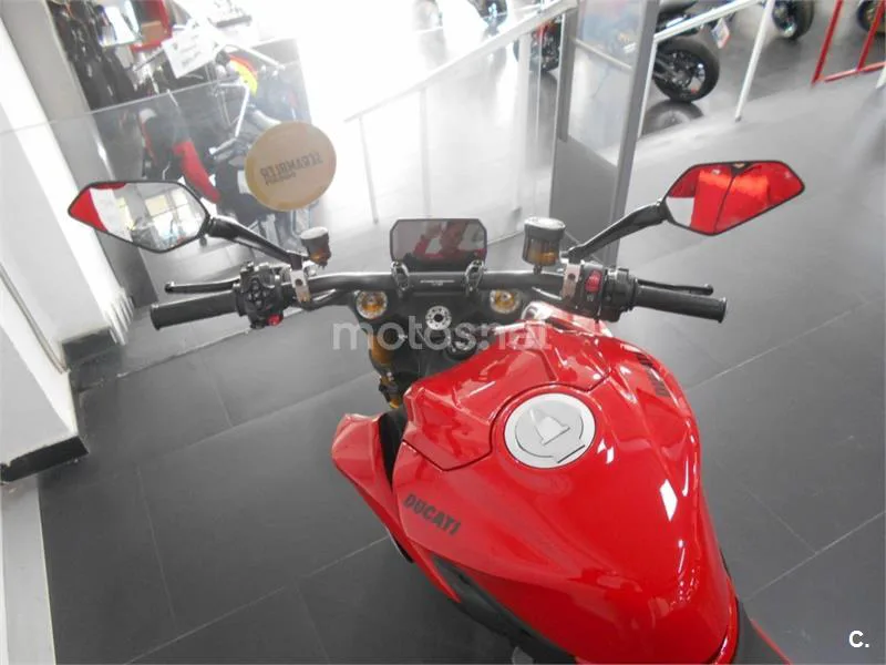 Ducati Streetfighter V2 – Vista 5