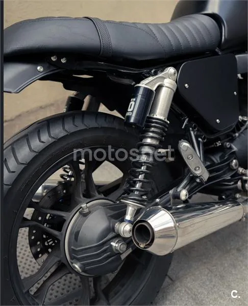 Moto Guzzi V7 II – Vista 2