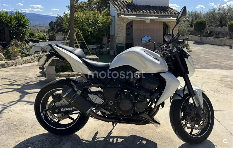 Kawasaki Z 750 – Vista 3