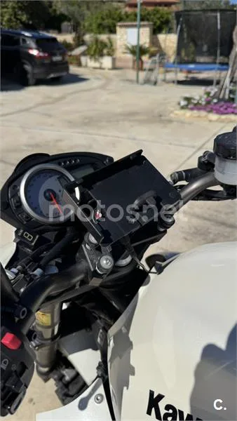 Kawasaki Z 750 – Vista 4