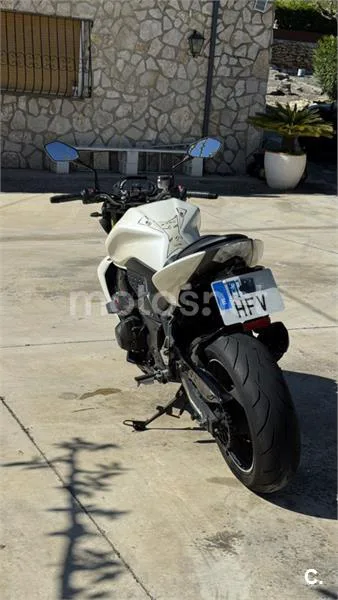 Kawasaki Z 750 – Vista 7