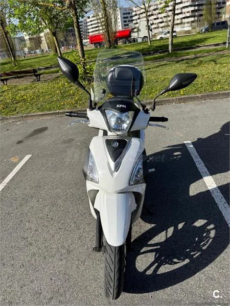 SYM Symphony ST 125 – Vista 3