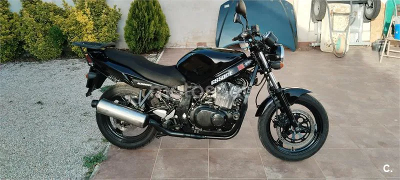 Suzuki GS 500 – Vista 5