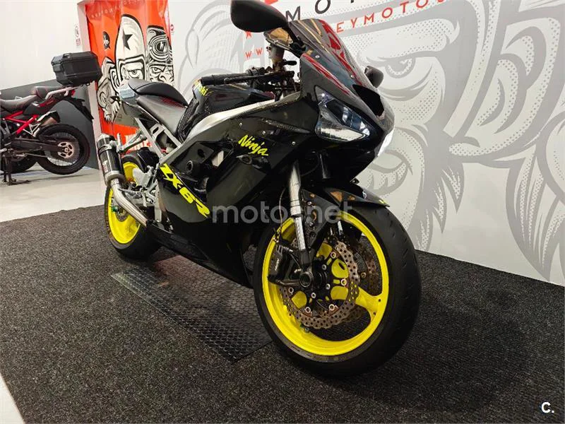 Kawasaki Ninja ZX-6R – Vista 3