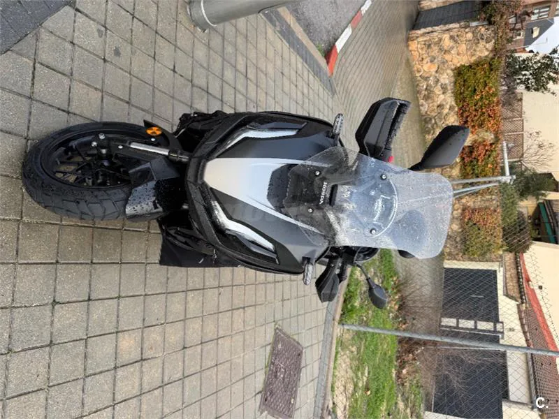 Honda ADV 350 – Vista 2