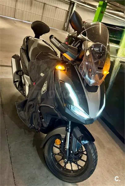 Honda ADV 350 – Vista 4